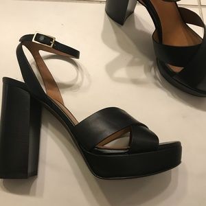 M. Gemi Black Platform Scultura Heel